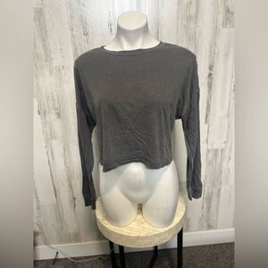 Sky and Sparrow gray top size MEDIUM